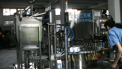 traditional pouch loading of doypack packing machine